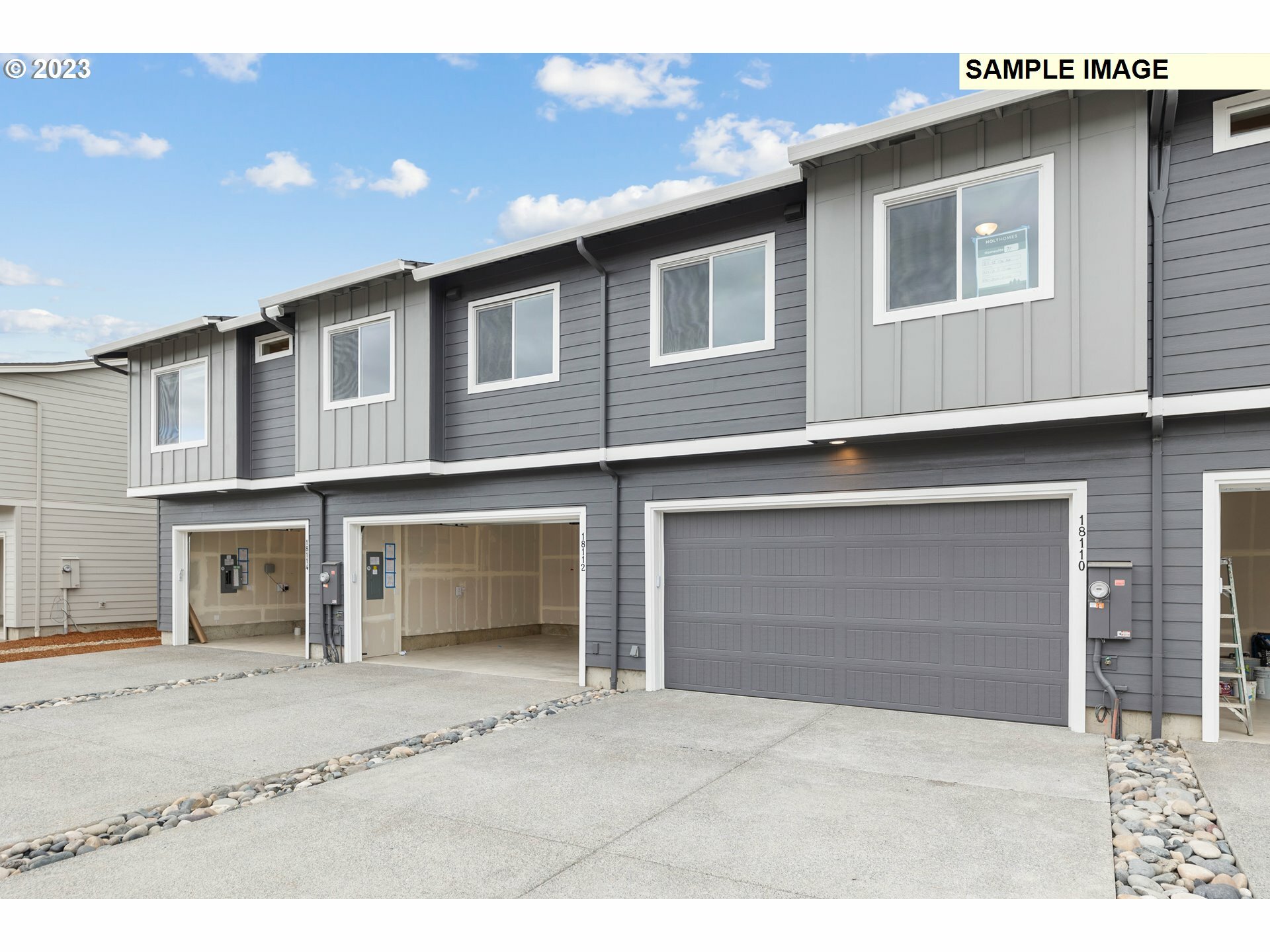 Property Photo: 18310 NE 43rd Pl Lot 213 WA 98686