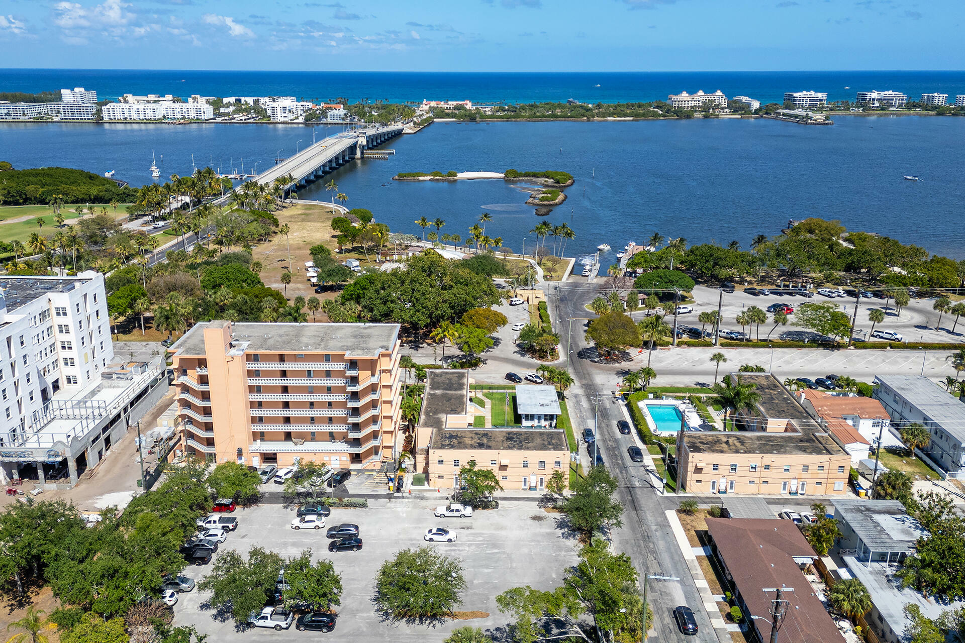 Property Photo: 31 S Golfview Road #11 FL 33460
