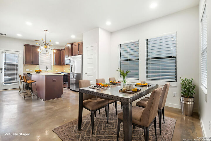 Property Photo:  1118 N N Olive St  TX 78202 