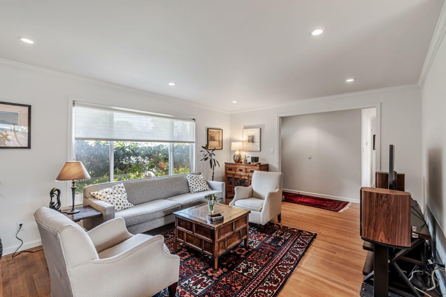 Property Photo: 2261 Whitman Way CA 94066