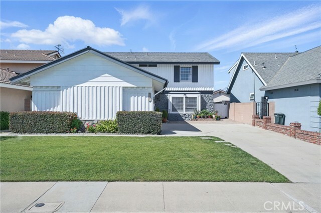 Property Photo: 5201 Del Serra Circle CA 90623