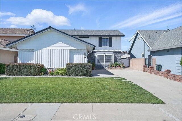 Property Photo: 5201 Del Serra Circle CA 90623