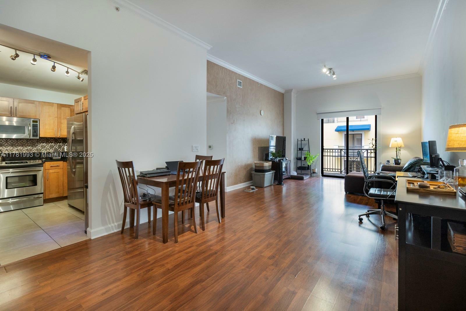 Property Photo:  8390 SW 72nd Ave 517  FL 33143 