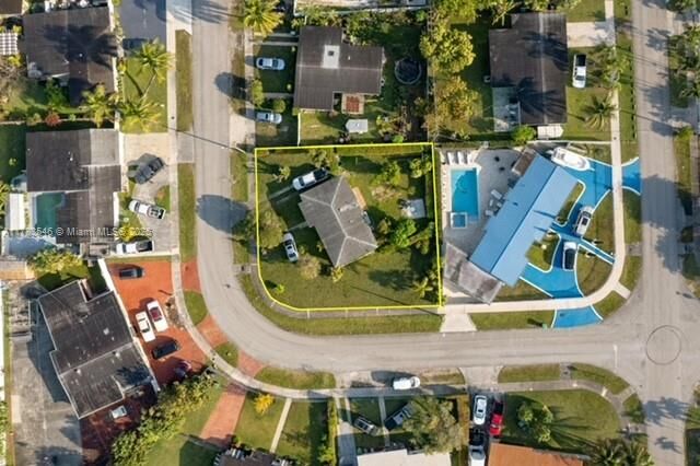 Property Photo: 5455 SW 116th Ave FL 33165