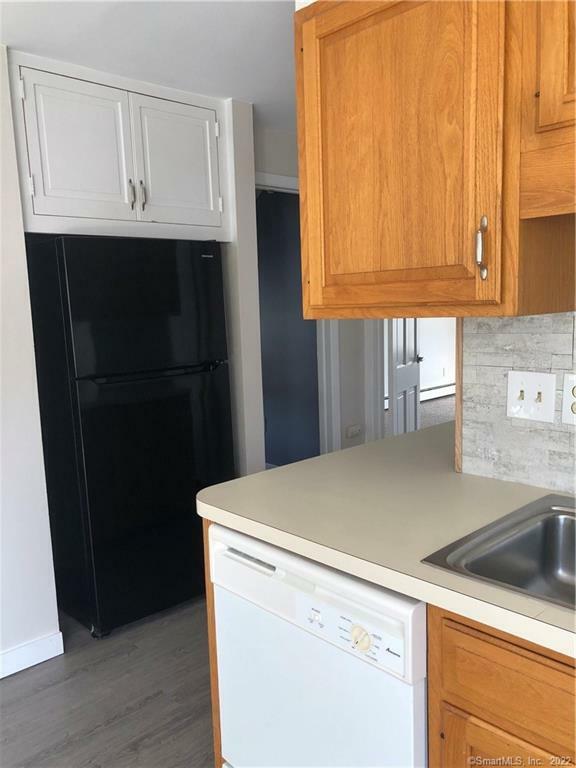 Property Photo: 59 Colonial Road 3 CT 06906