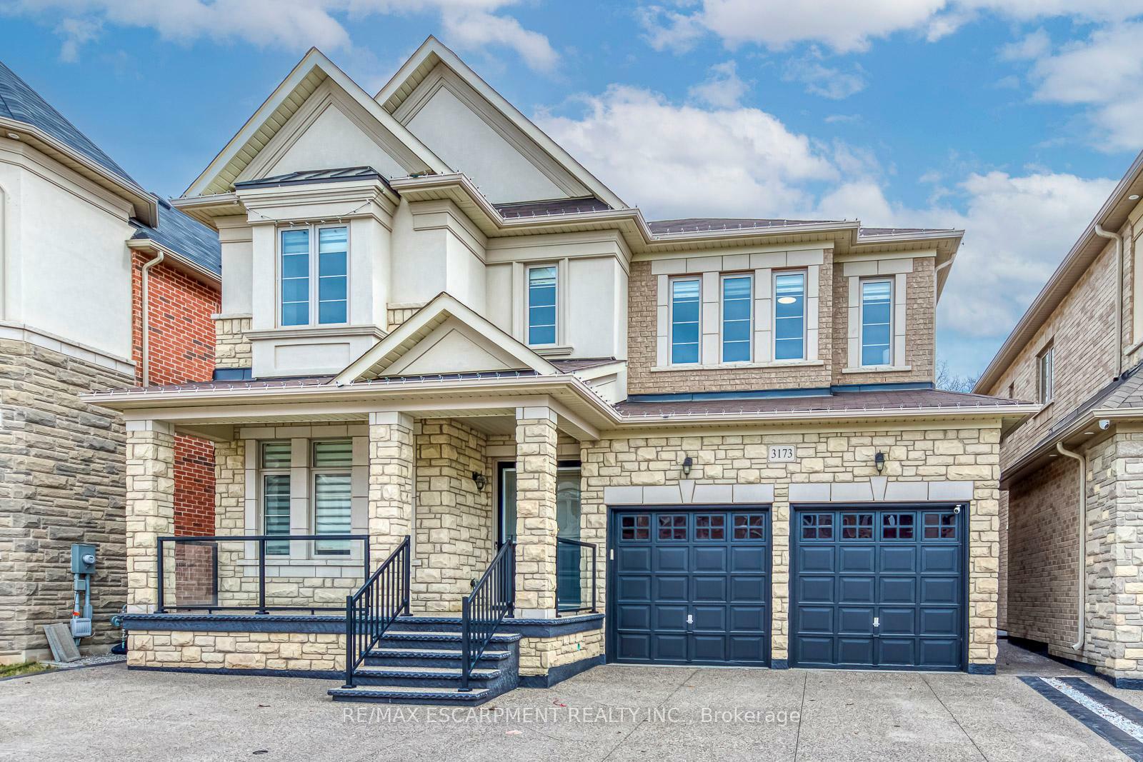 Property Photo: 3173 Meadow Marsh Crescent ON L6H 0T2