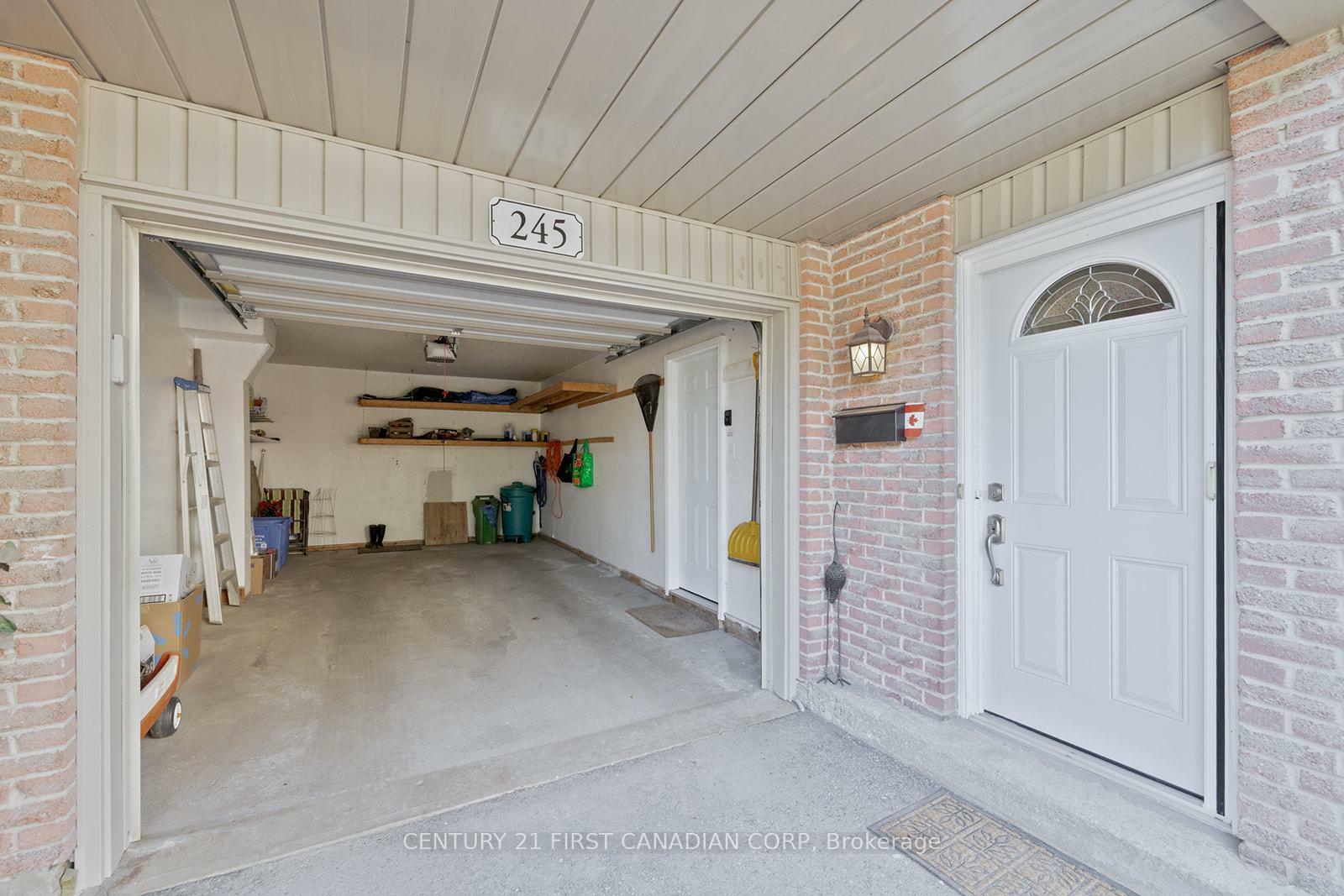 Property Photo: 245 Everglade Crescent ON N6H 4M7