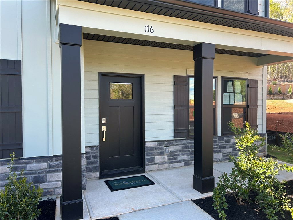 Property Photo: 116 Shale Drive SC 29630