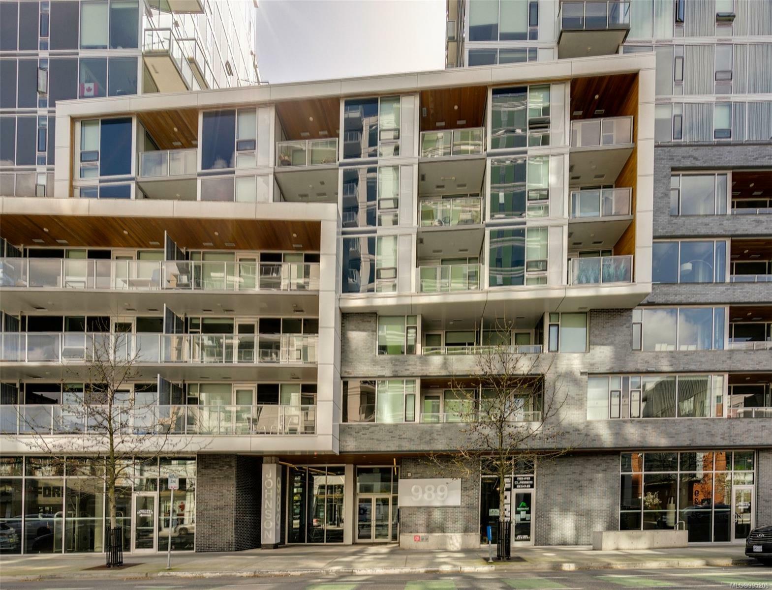 Property Photo: 989 Johnson St 1001 BC V8V 0E3
