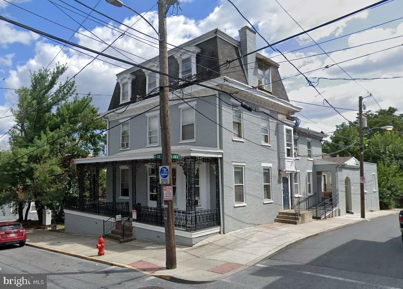 Property Photo: 222 W Vine Street 2 PA 17603