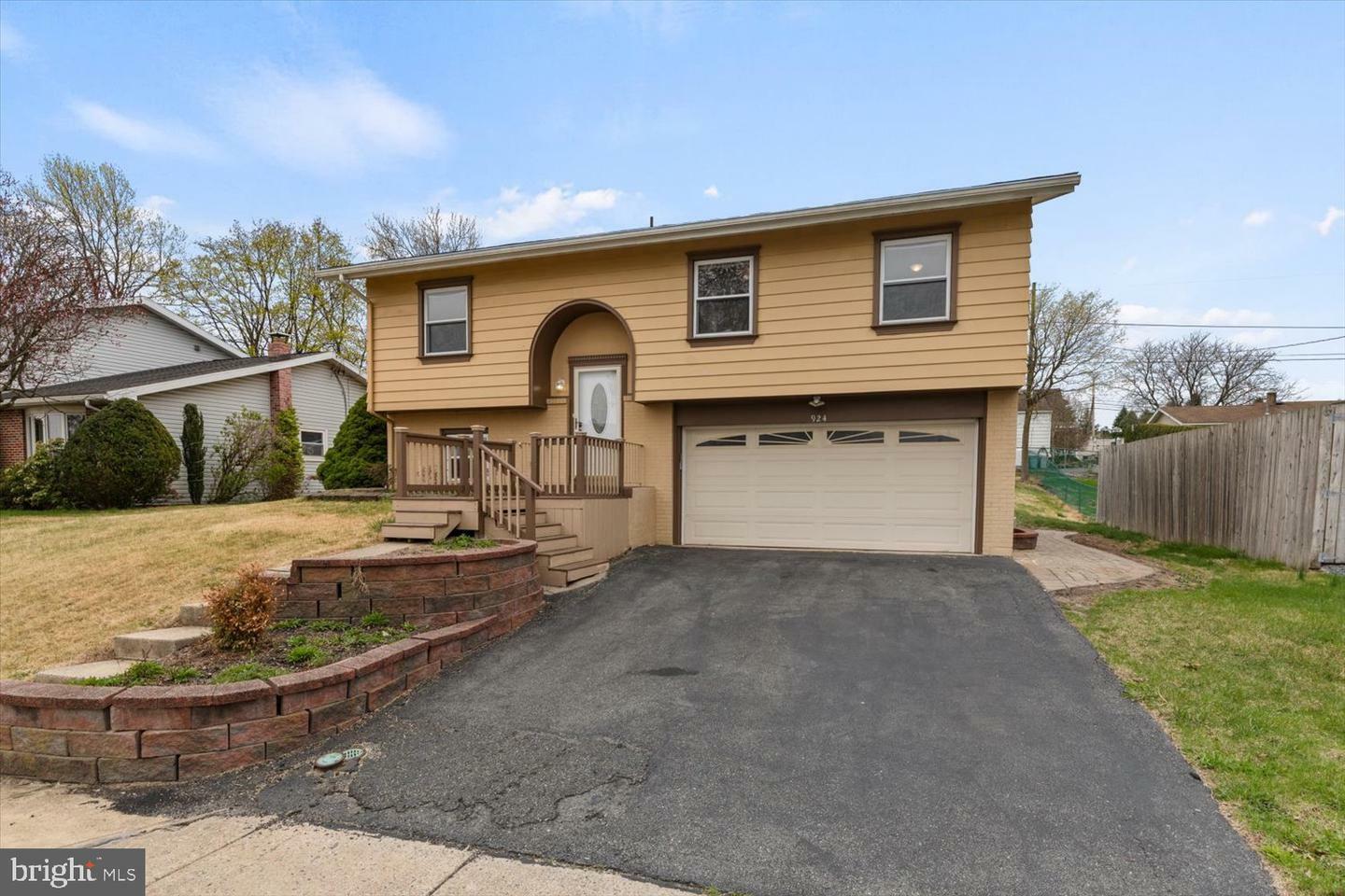 Property Photo: 924 Belair Avenue PA 19607