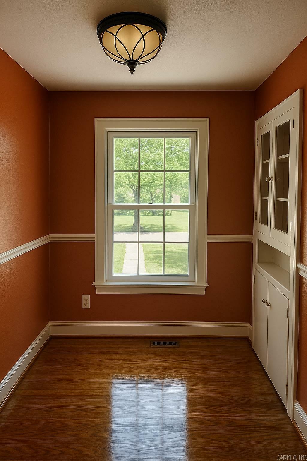 Property Photo:  409 W H Avenue  AR 72116 