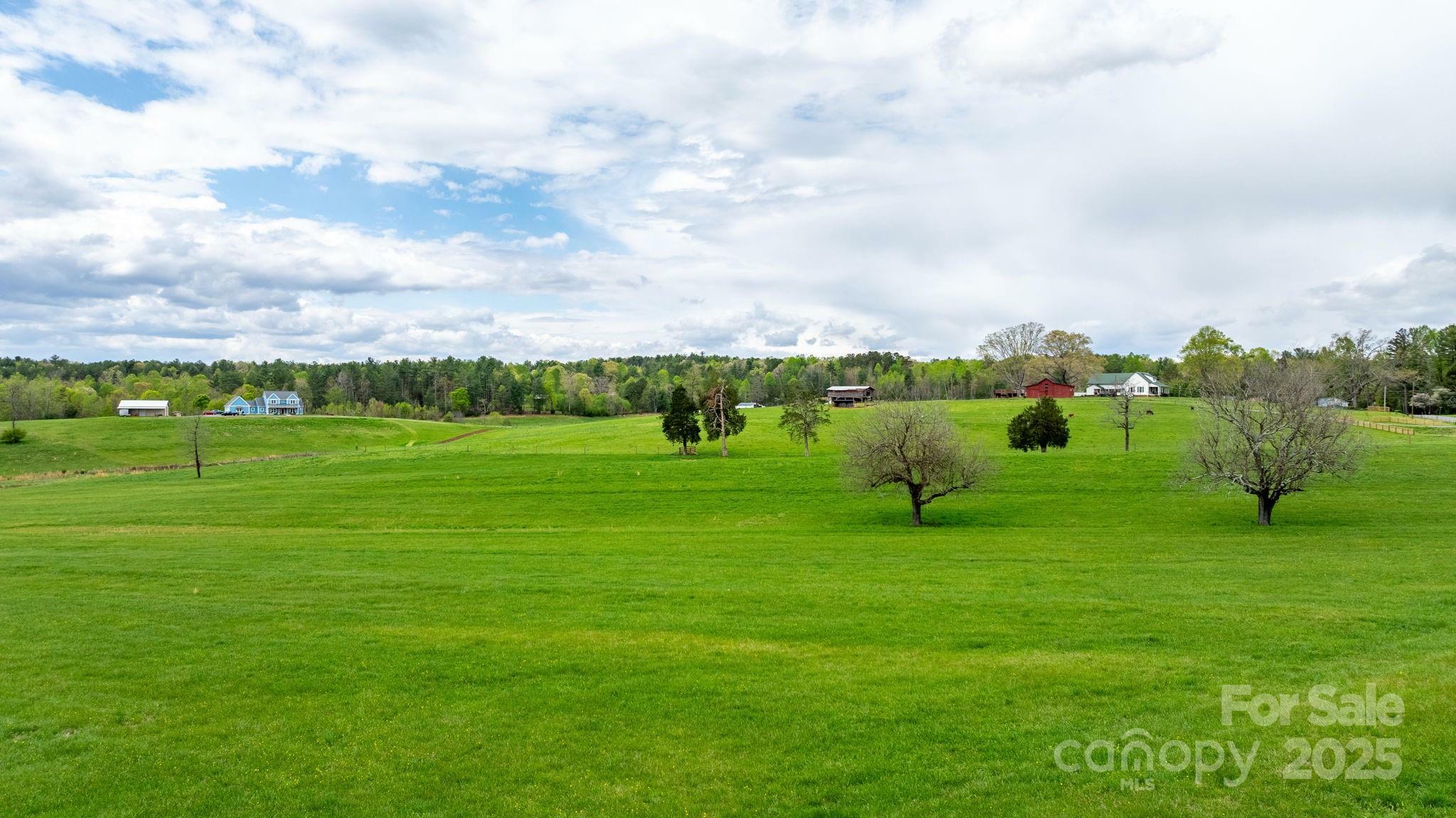 Property Photo: 3795 Hartland Road NC 28655
