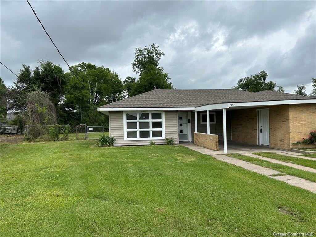 Property Photo: 1439 Tennessee Street LA 70607