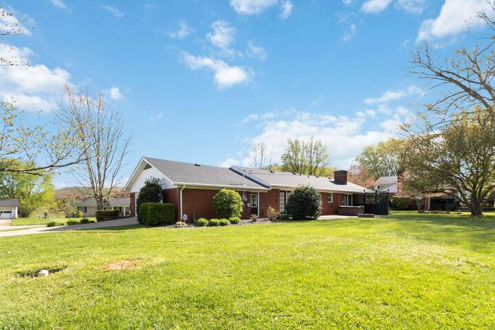 Property Photo: 107 Green Hill Park Drive KY 42501