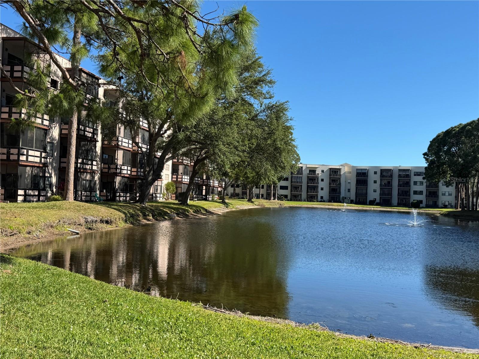 Property Photo: 5980 80th St N 106 FL 33709