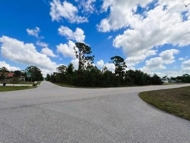 Property Photo:  17128 Wintergarden Avenue  FL 33948 