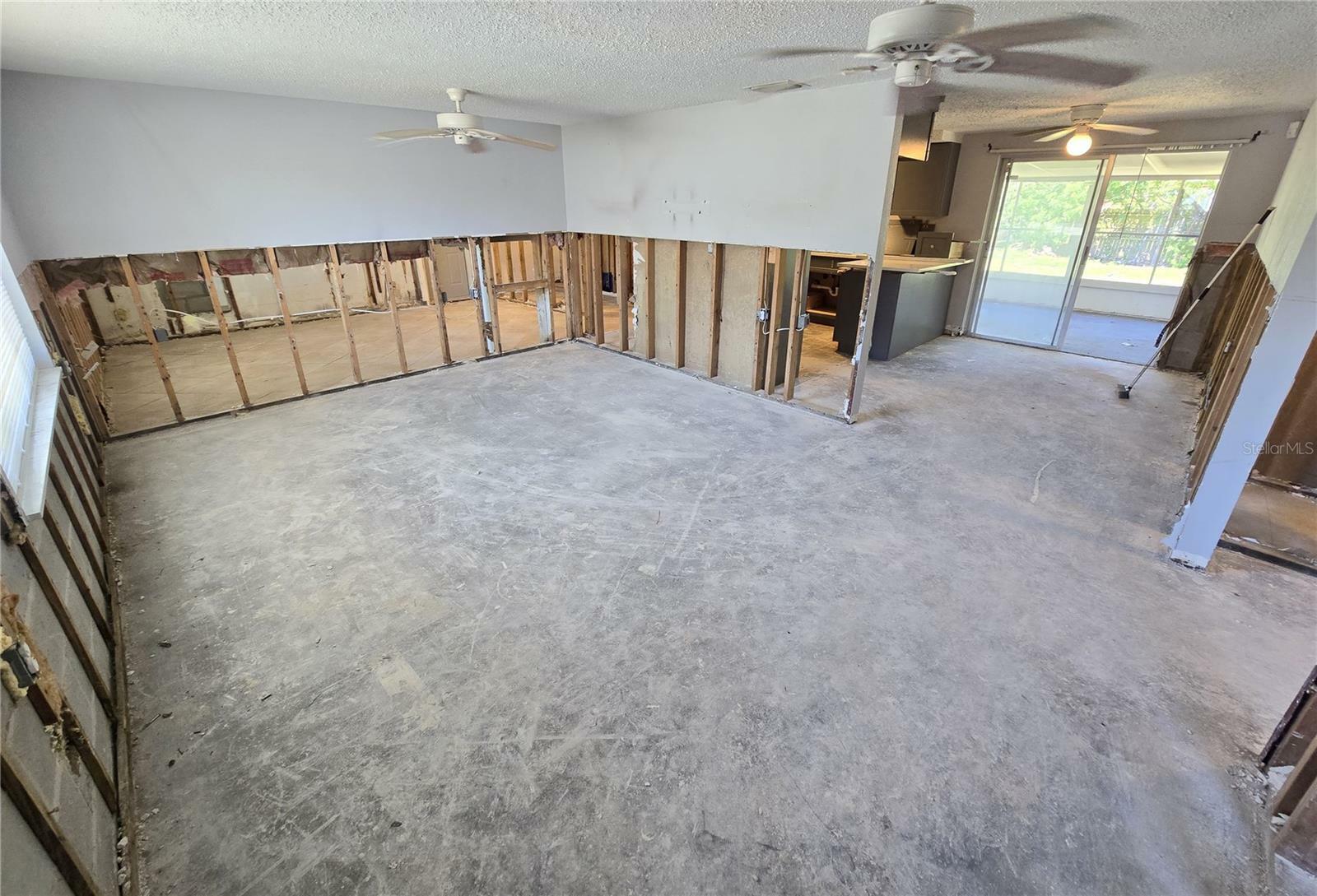 Property Photo: 5543 Quist Drive FL 34668