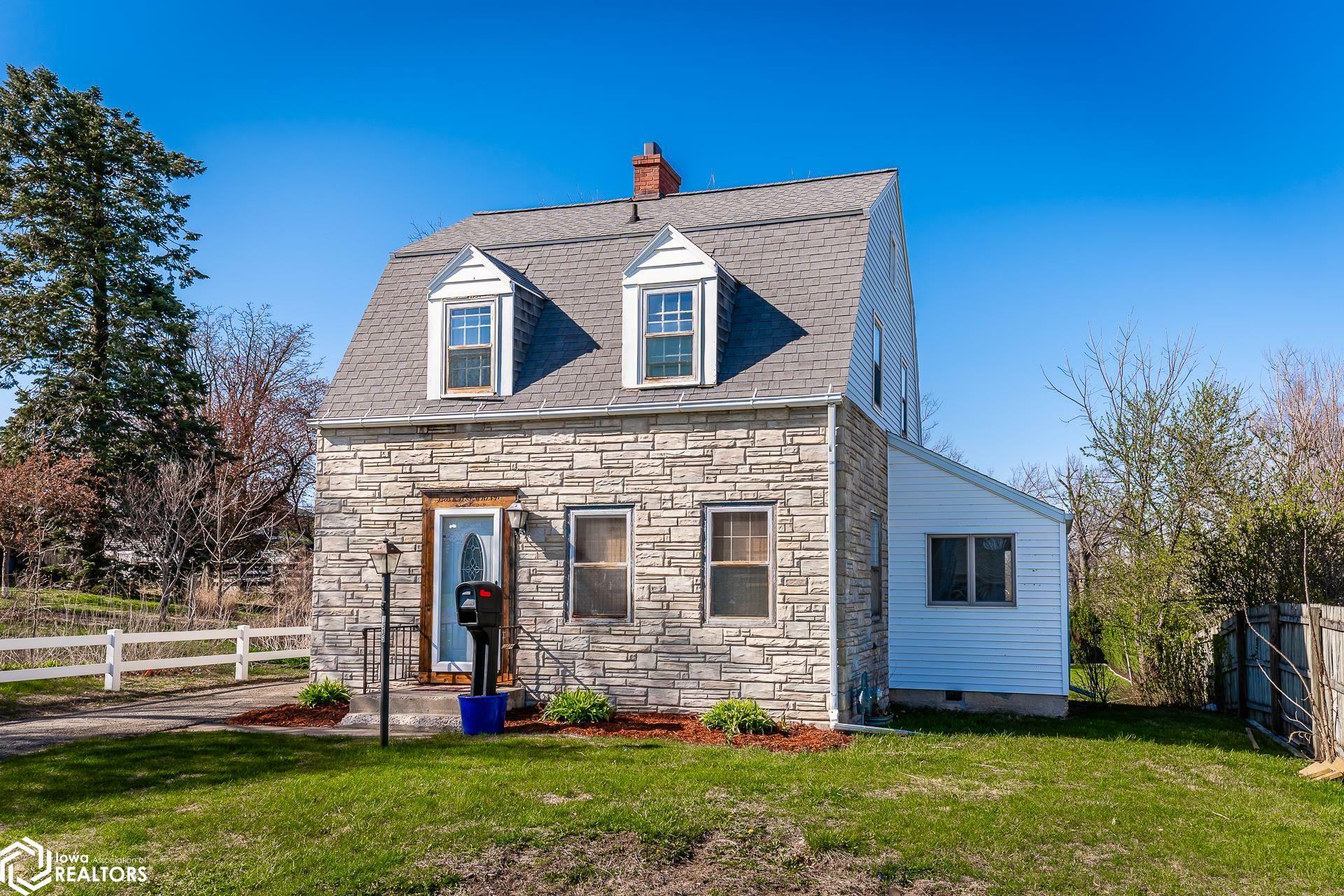 Property Photo: 1505 Kalsem Boulevard IA 50158
