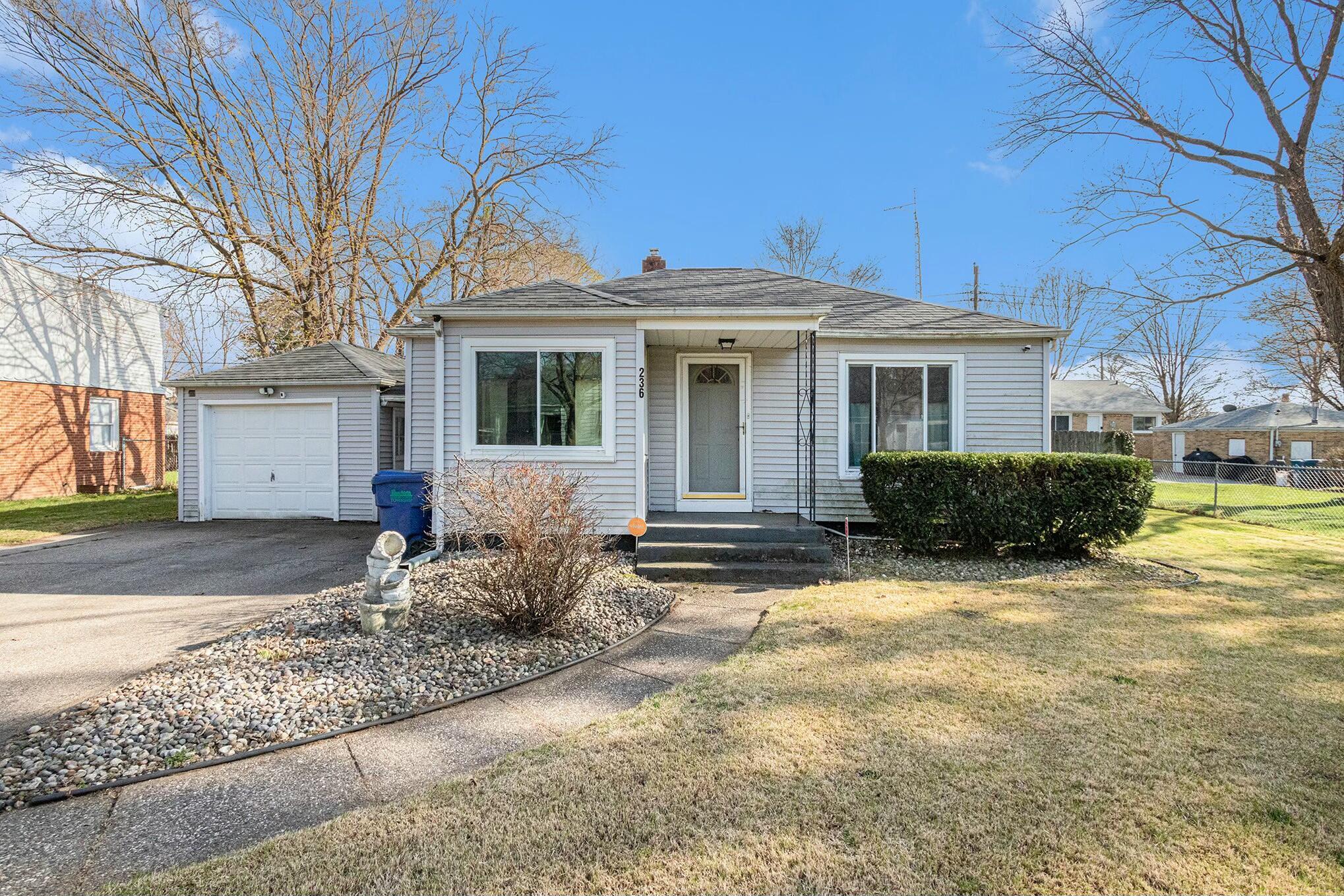 Property Photo: 236 Helmar Court MI 49022