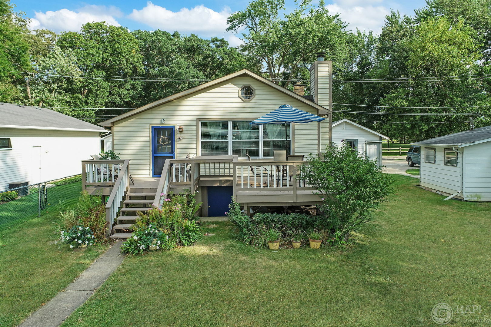 Property Photo:  1904 River Terrace Drive  IL 60051 