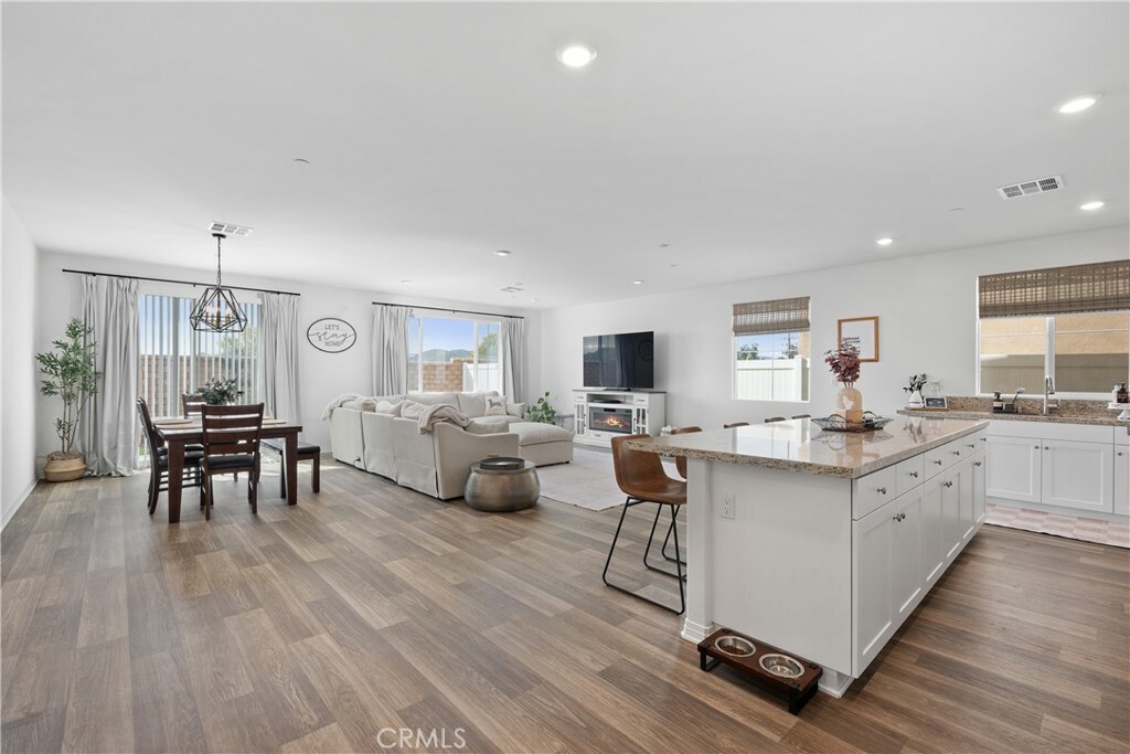 Property Photo: 1733 Old Wagon Drive CA 92545