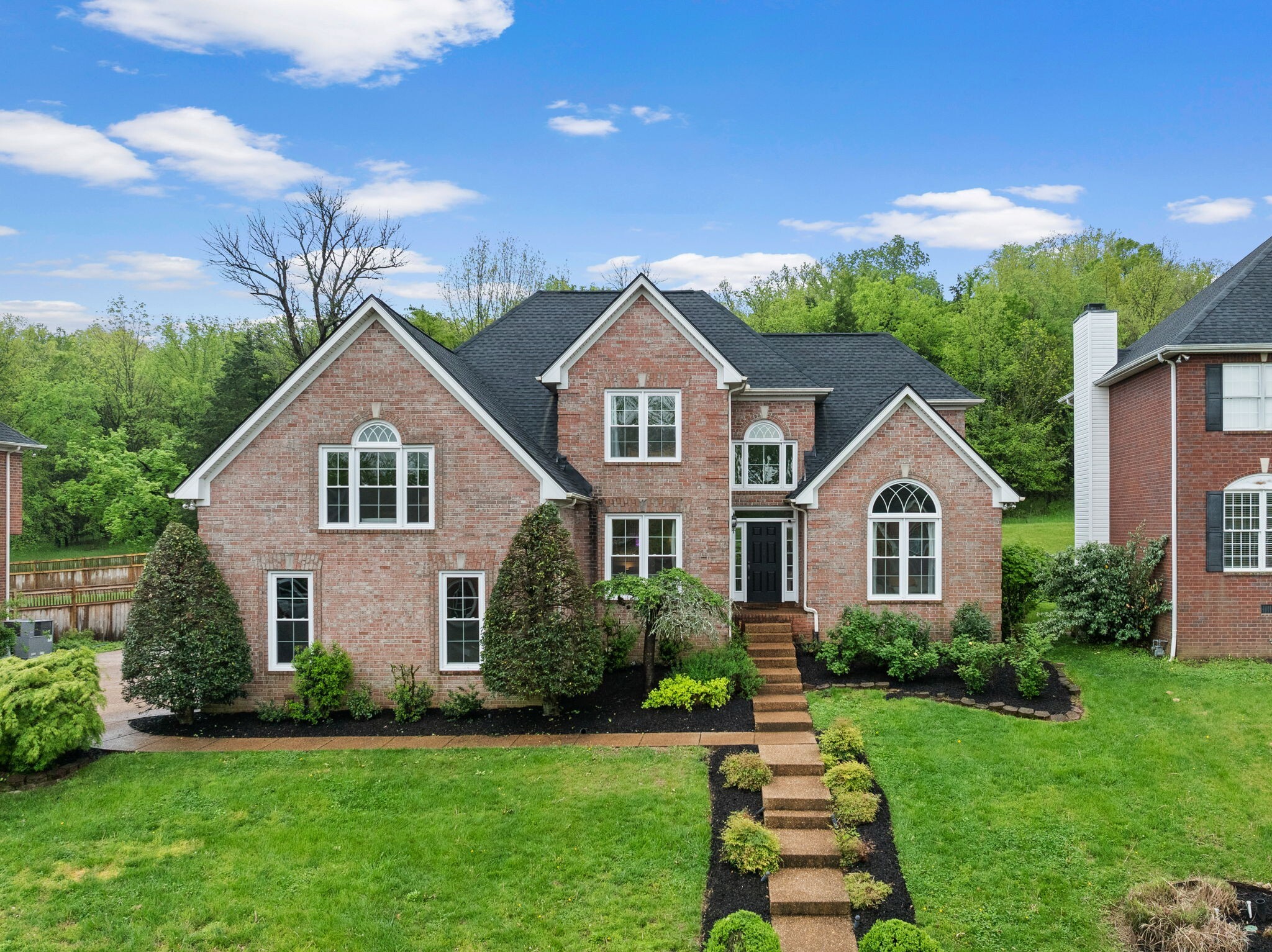 Property Photo: 120 Wynbrooke Trce TN 37075