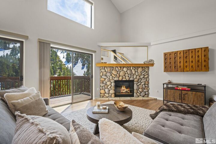 Property Photo: 400 Fairview Boulevard NV 89451