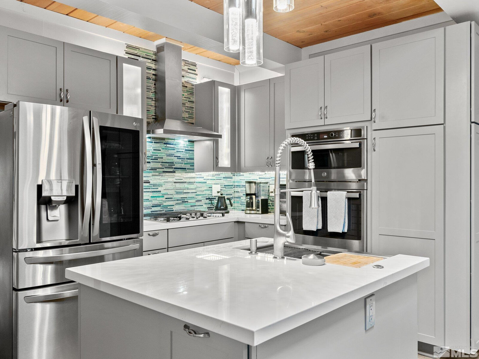 Property Photo: 989 Tahoe Boulevard NV 89451
