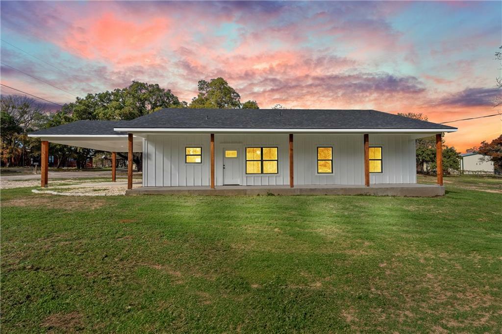 Property Photo: 116 Cr 1731 TX 76634