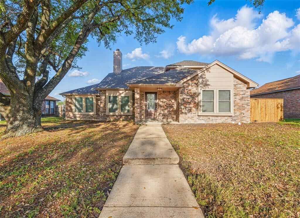 Property Photo:  5309 Inwood Drive  TX 75088 