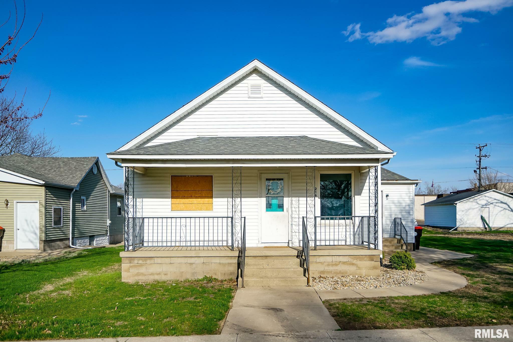 Property Photo: 216 N Cedar Street IL 61369