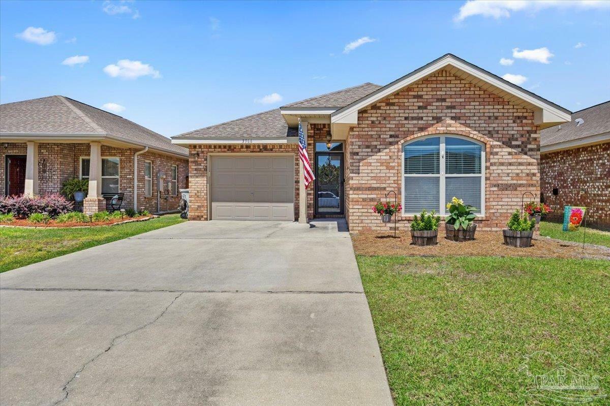 Property Photo: 3966 Willow Glen Dr FL 32571