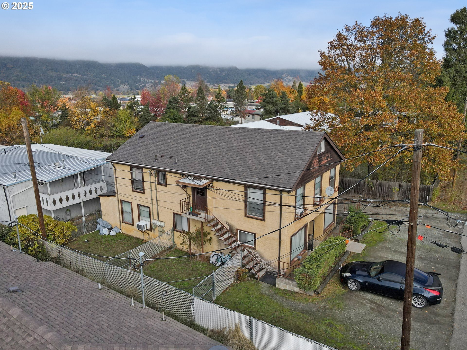 Property Photo:  333 S Old Pacific Hwy  OR 97457 