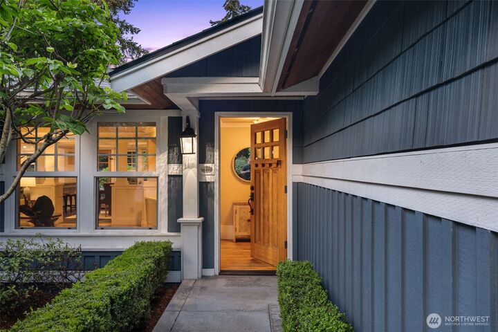 Property Photo: 2452 80th Avenue NE WA 98039