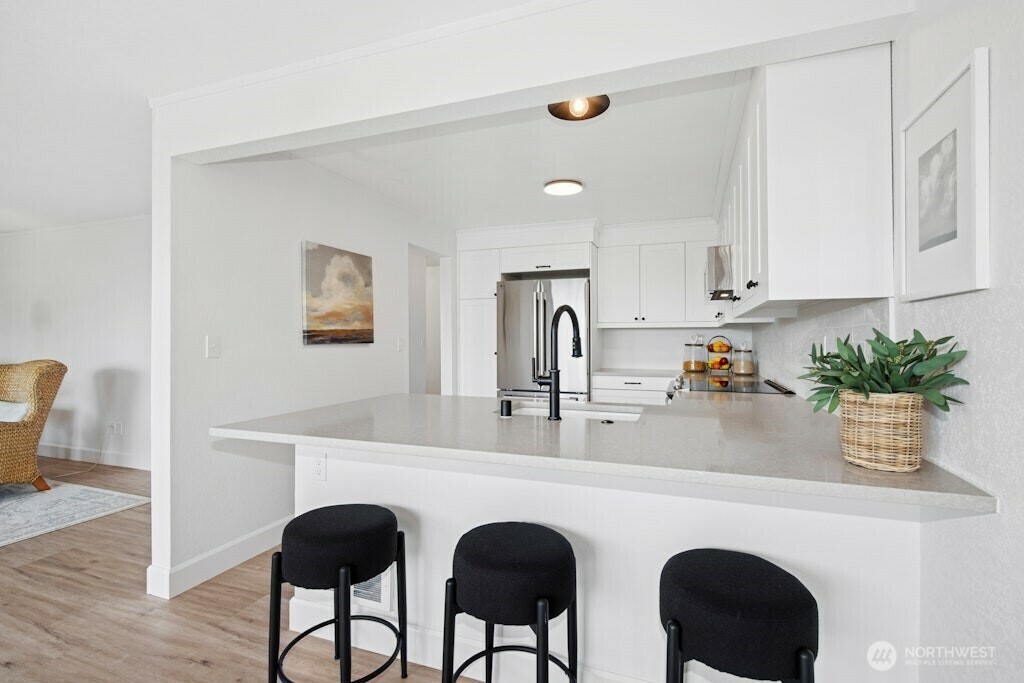Property Photo: 1706 NE 179th C102 WA 98155