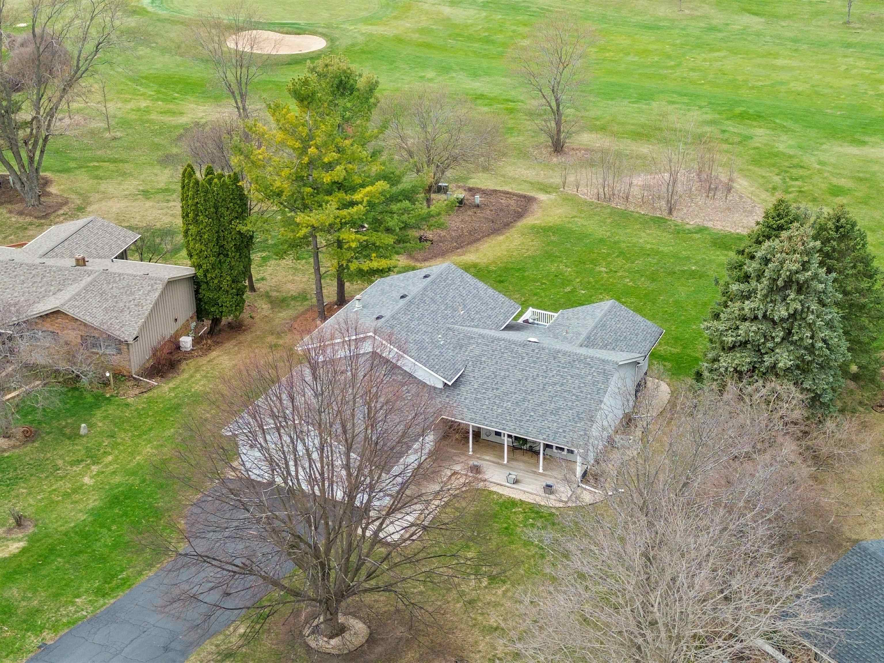 Property Photo: 12520 Greensview Circle IL 61073