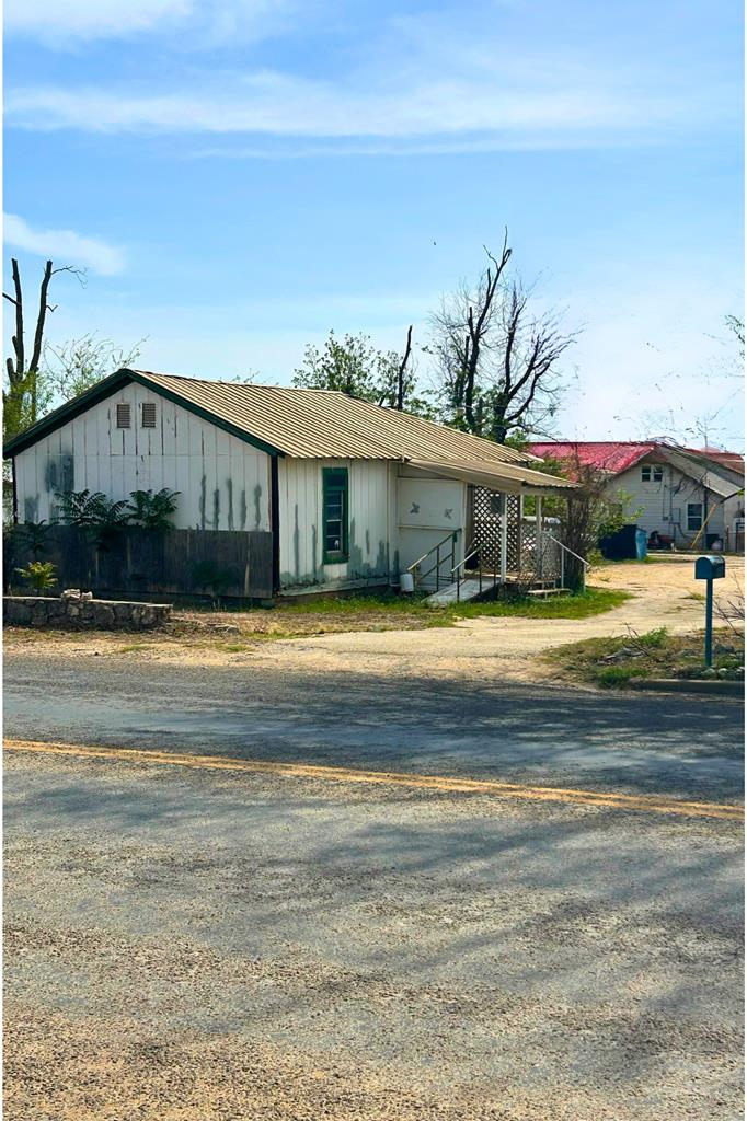 Property Photo: 1606 Tayloe Ave TX 76950