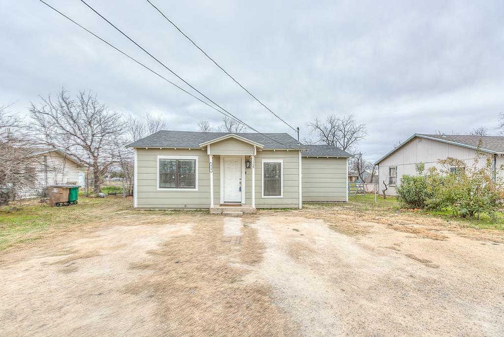 419 E 29th St  San Angelo TX 76903 photo