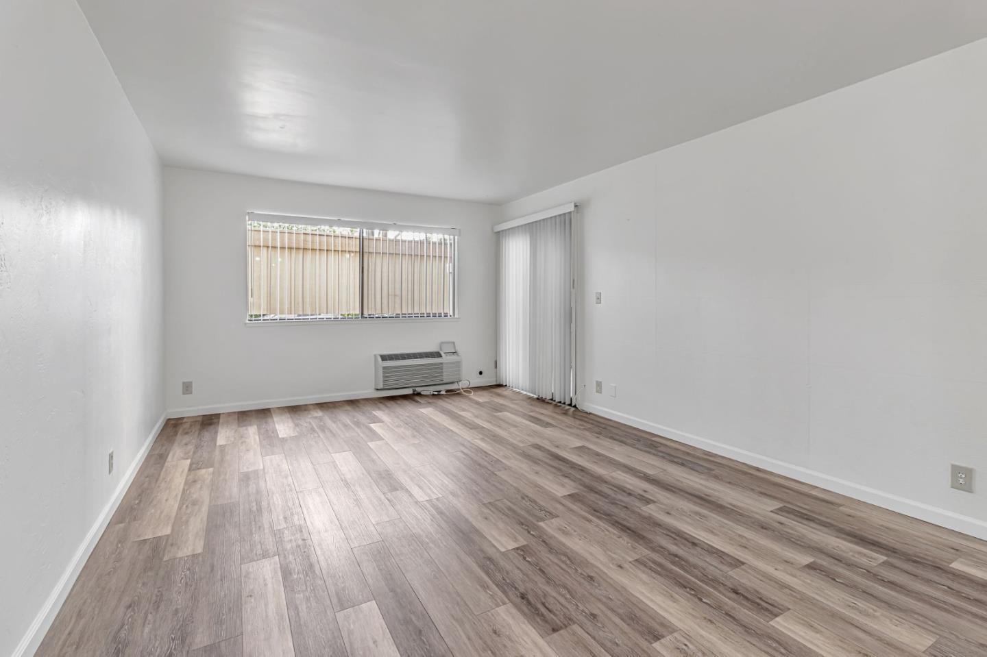 Property Photo:  980 Kiely Boulevard 116  CA 95051 