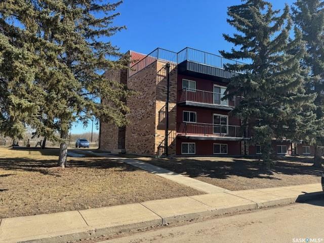 Property Photo: 1922 1942 1952 10809 St. Laurent Drive SK S9A 3W2