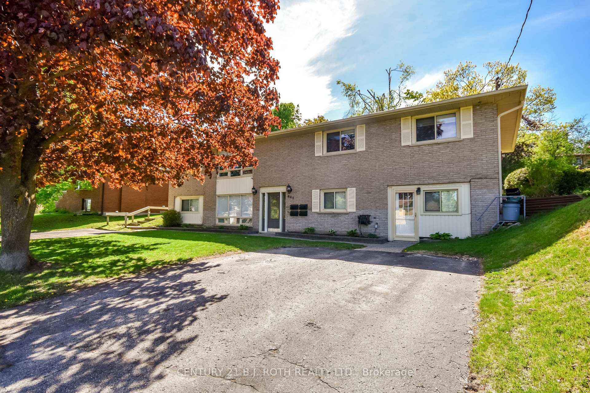 644 Mississaga Street W  Orillia ON L3V 3C6 photo