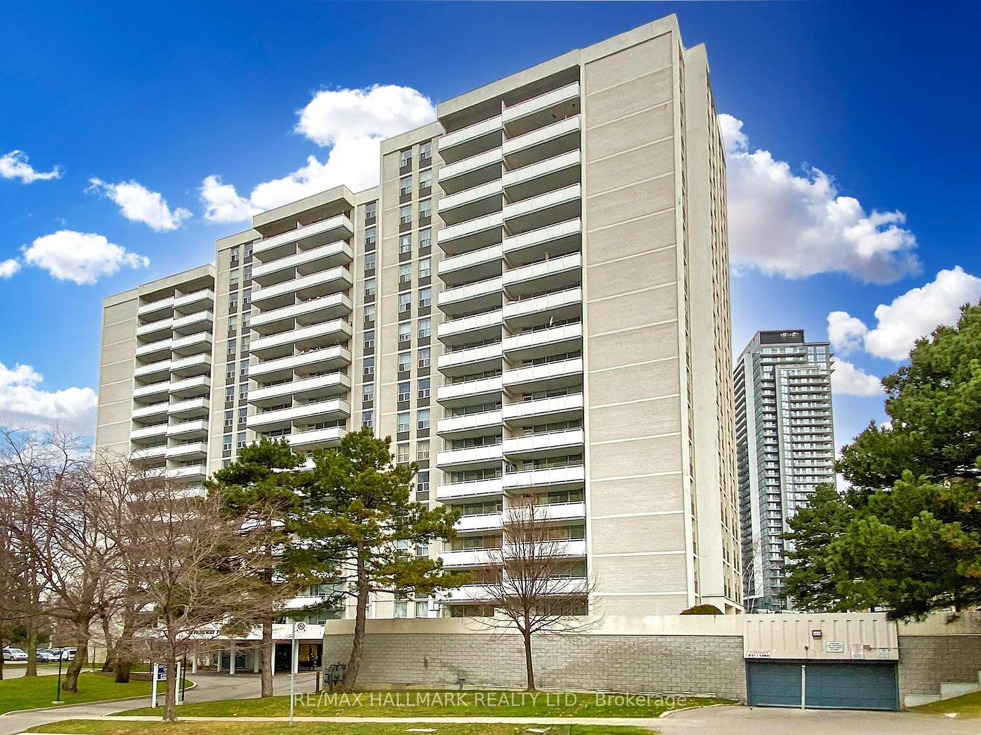 10 Parkway Forest Drive 903  Toronto ON M2J 1L3 photo