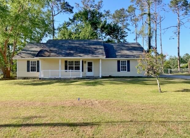 3832 Honeysuckle Dr.  Valdosta GA 31605 photo