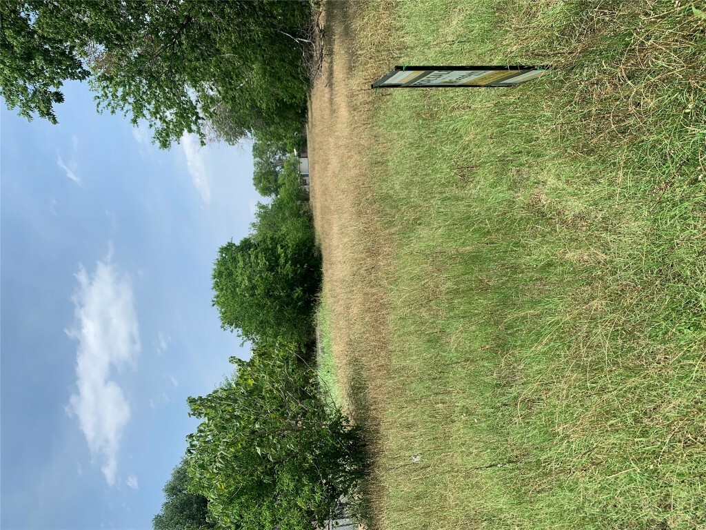 Property Photo: 904 Linden Street TX 78602