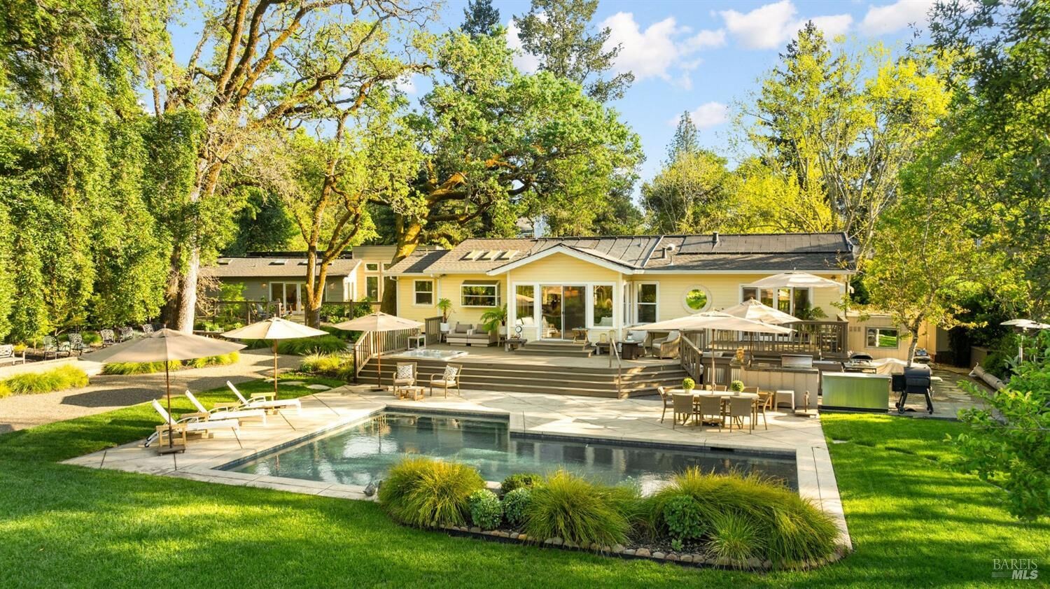 Property Photo: 114 Riddle Road CA 95442