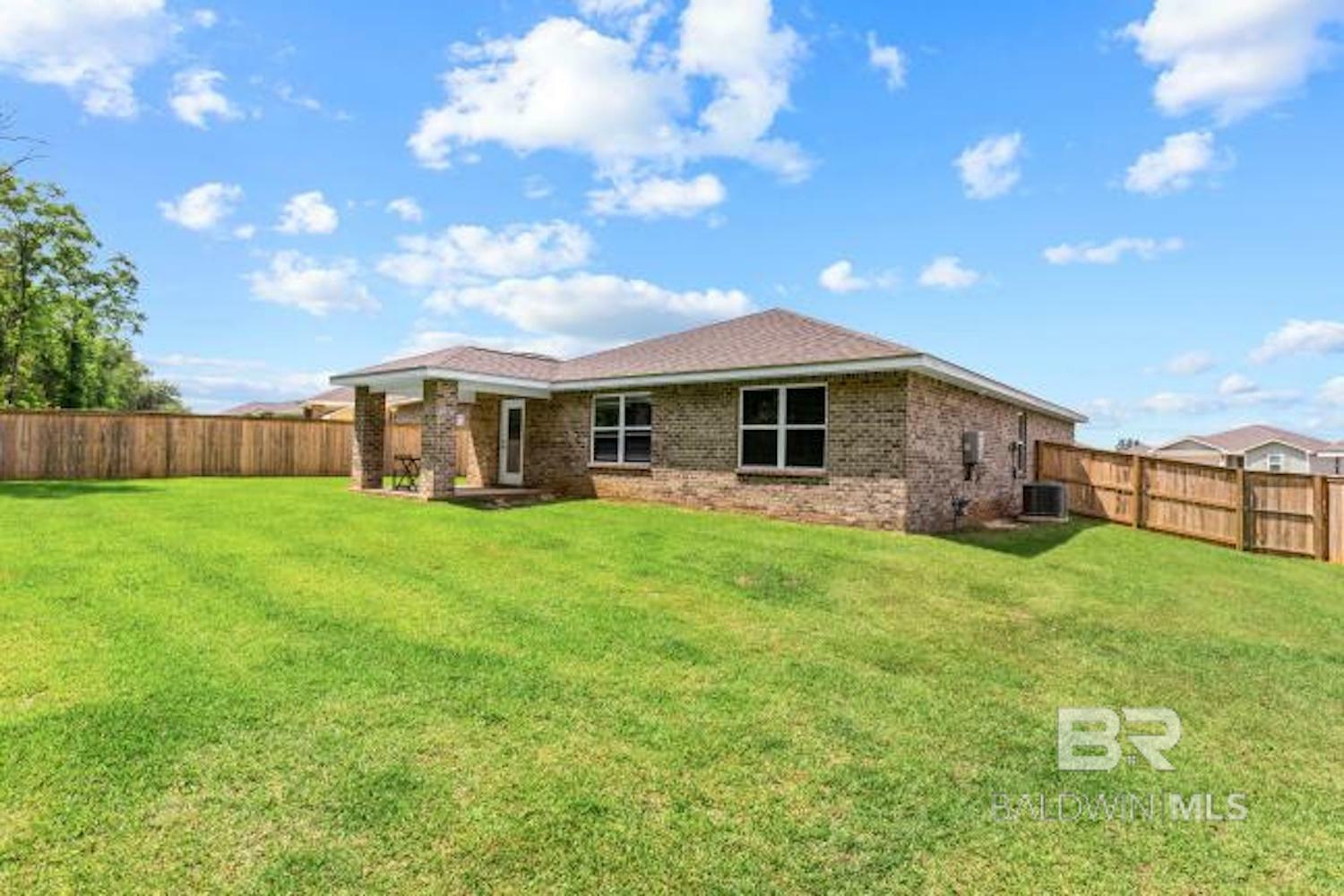 Property Photo:  2606 E Windmere Drive  AL 36575 