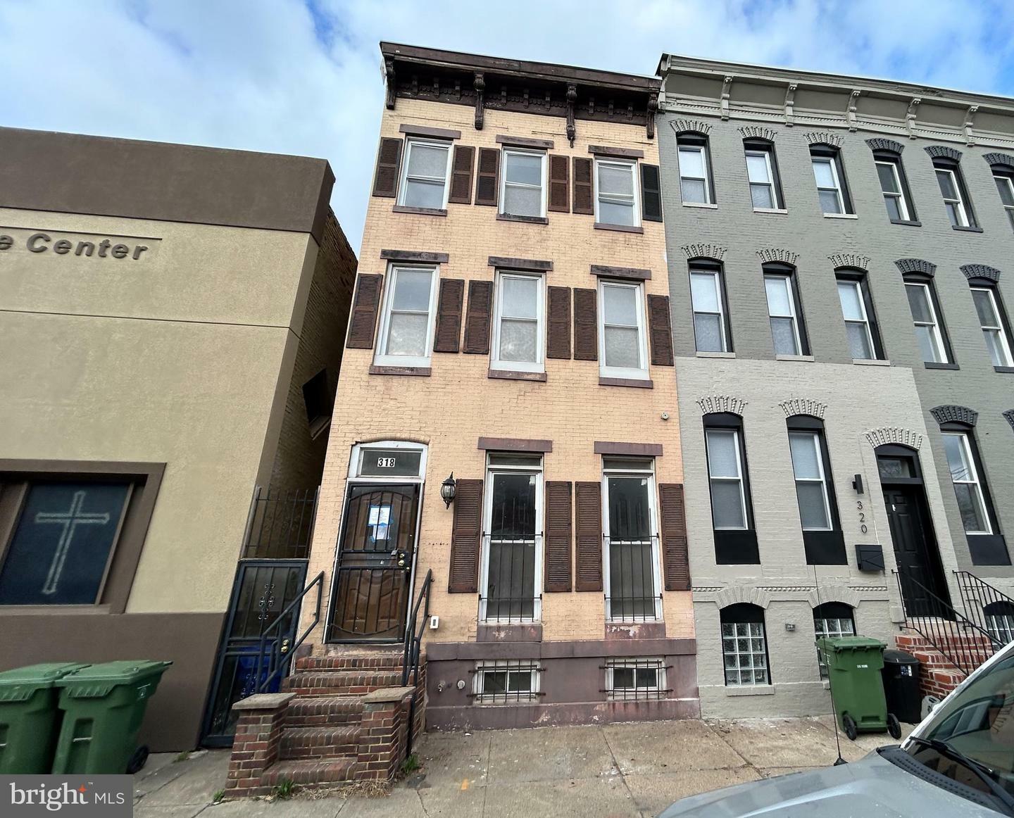 Property Photo: 318 N Gilmor Street MD 21223