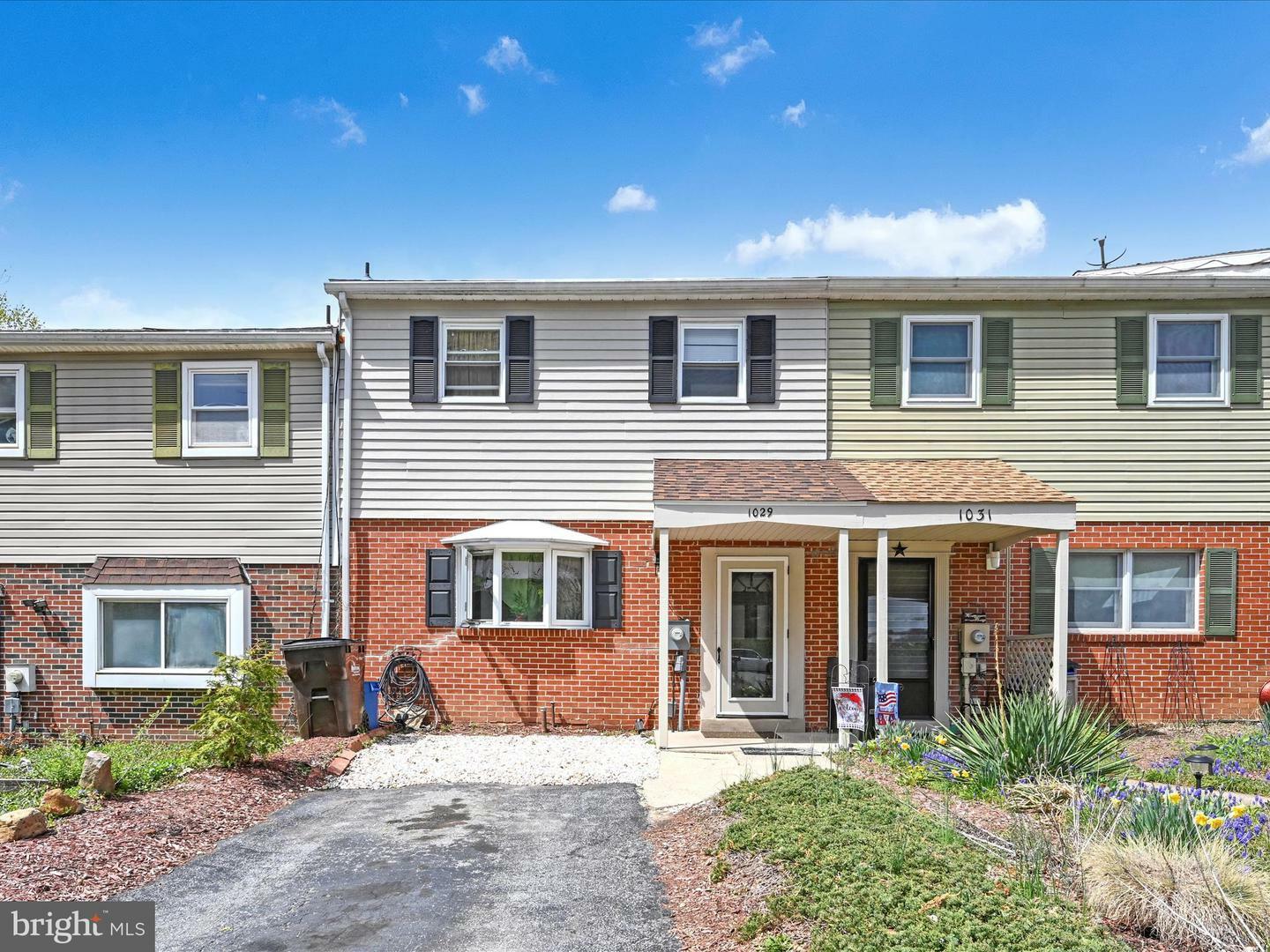 Property Photo: 1029 Deer Run PA 19606