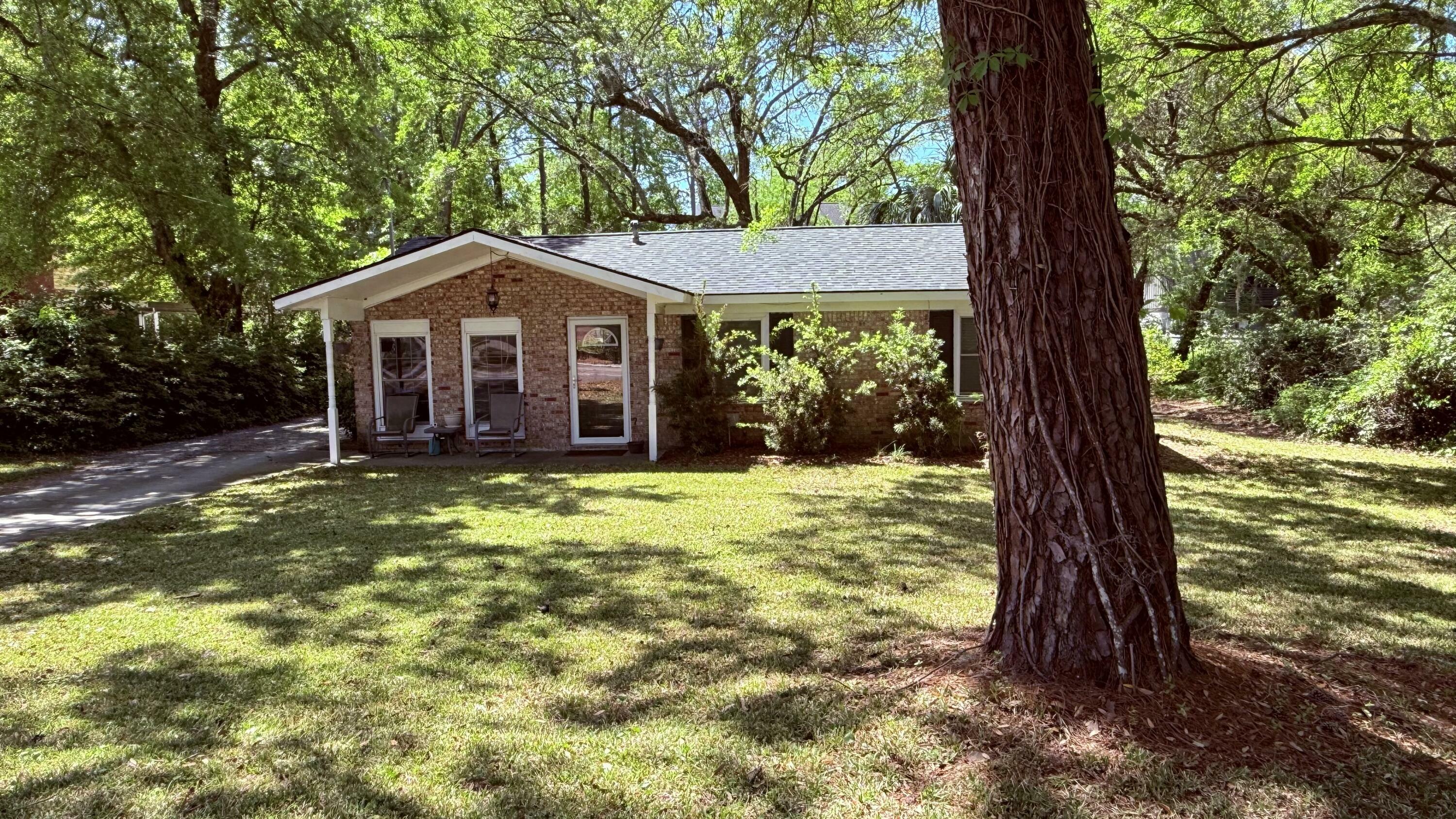 Property Photo: 1521 Camp Road SC 29412